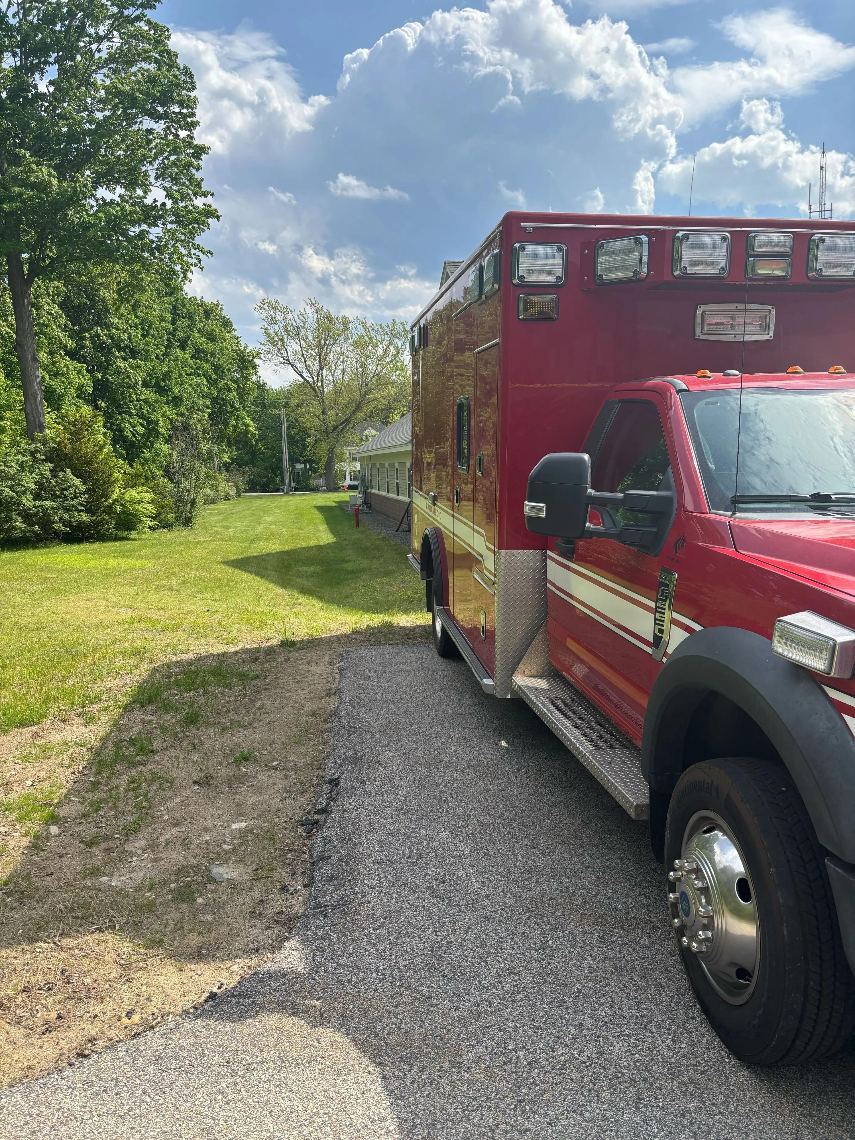 2018 Ford PL-Custom 4x4 Type I Ambulance - image 3