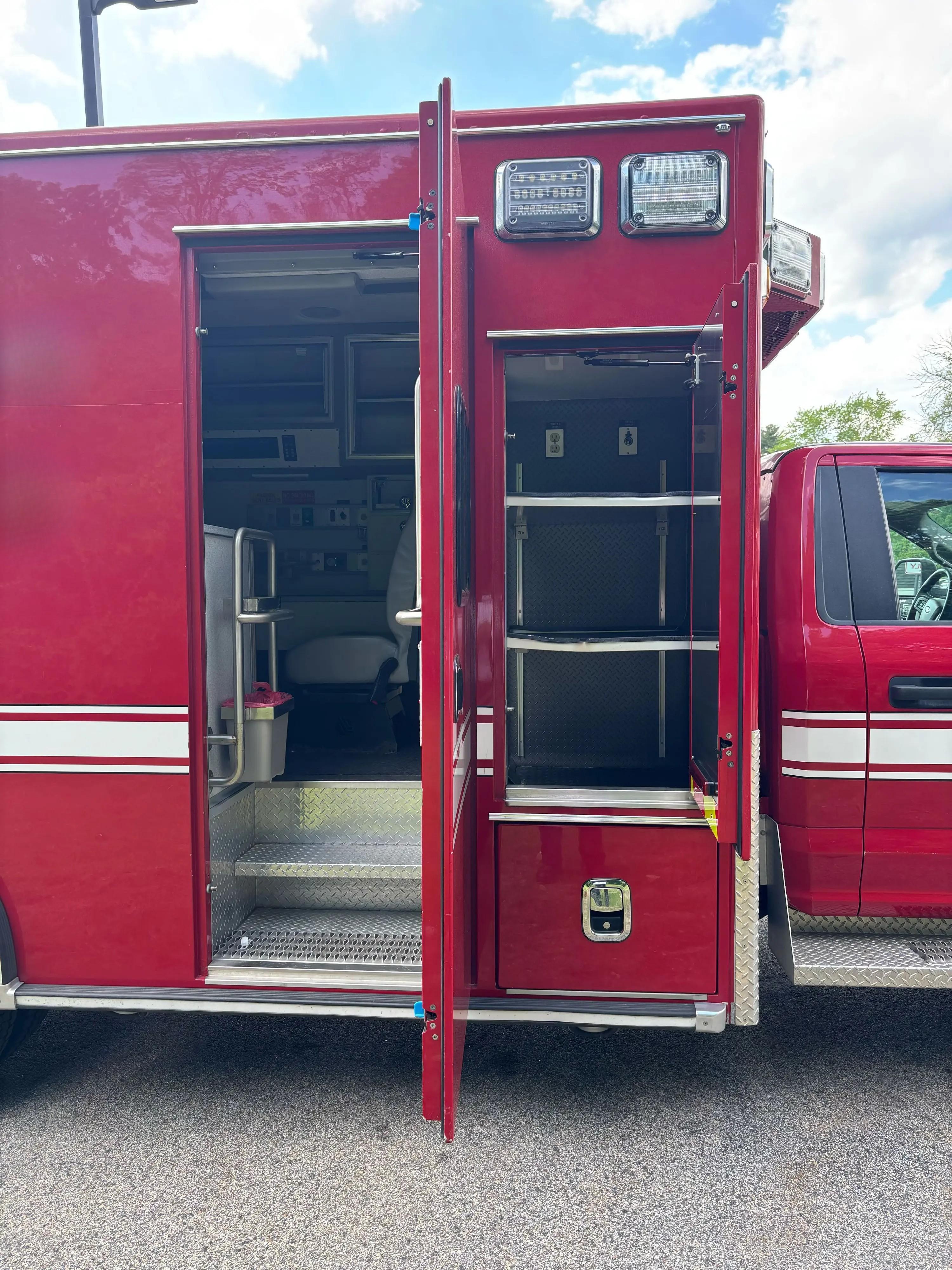 2018 Ford PL-Custom 4x4 Type I Ambulance - image 11