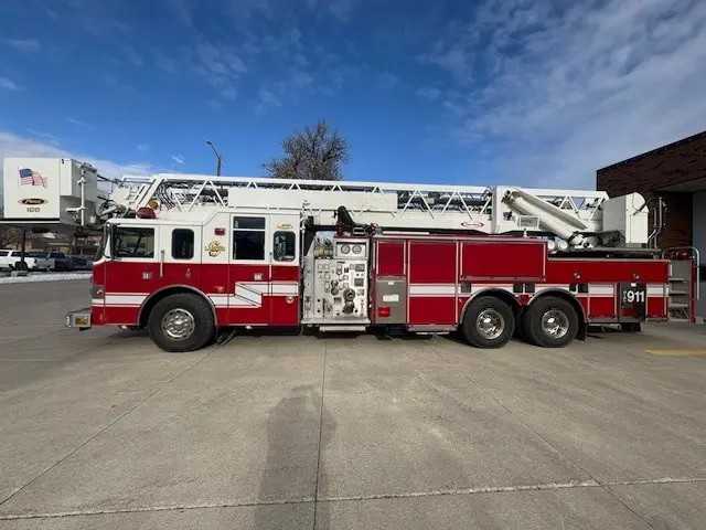 1999 Pierce 100' Aerial — photo 7