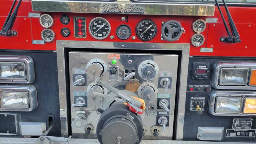 1990 Spartan Pumper Tanker — photo 6