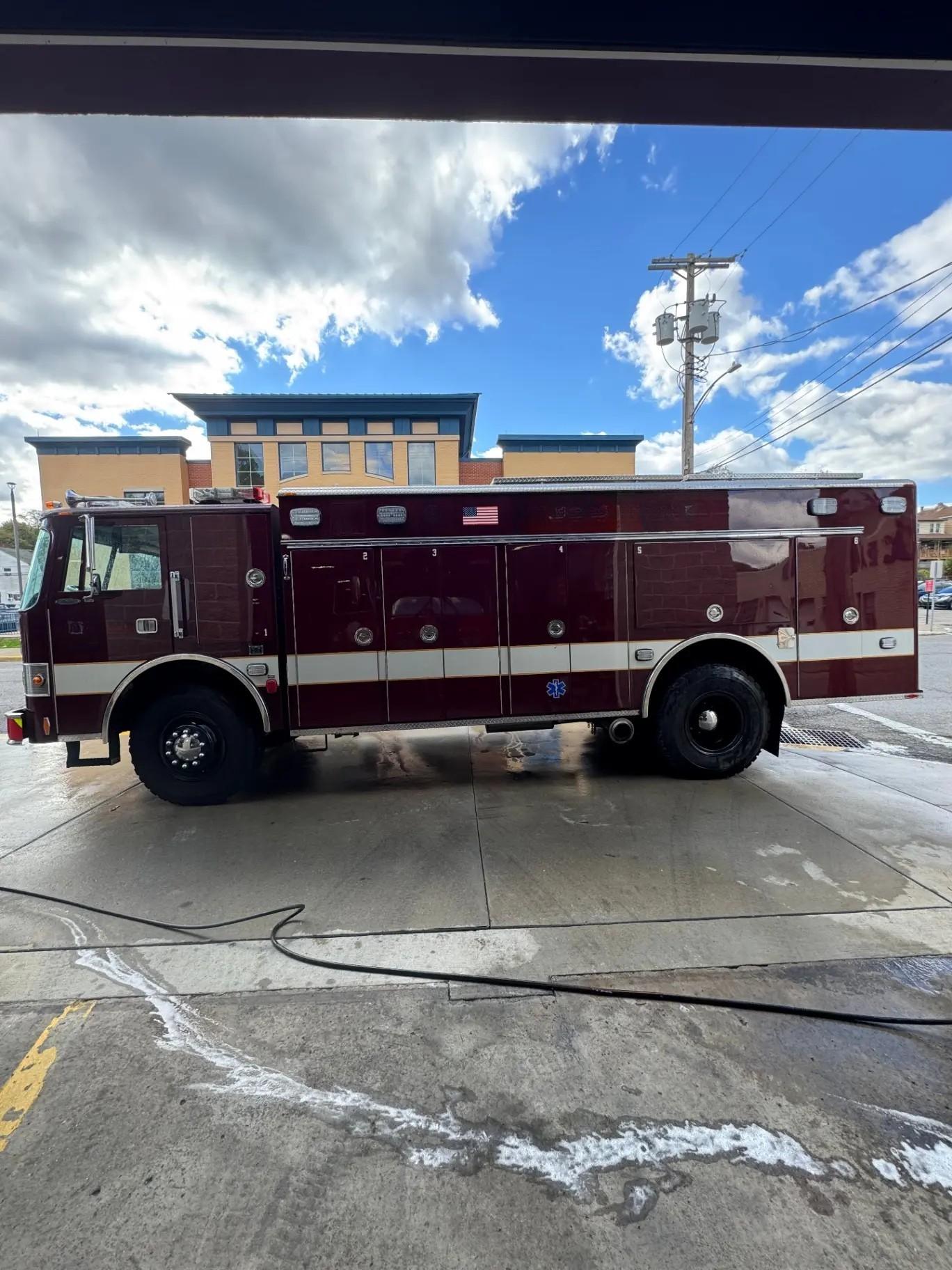 1986 Pierce Lance Heavy Rescue - image 3