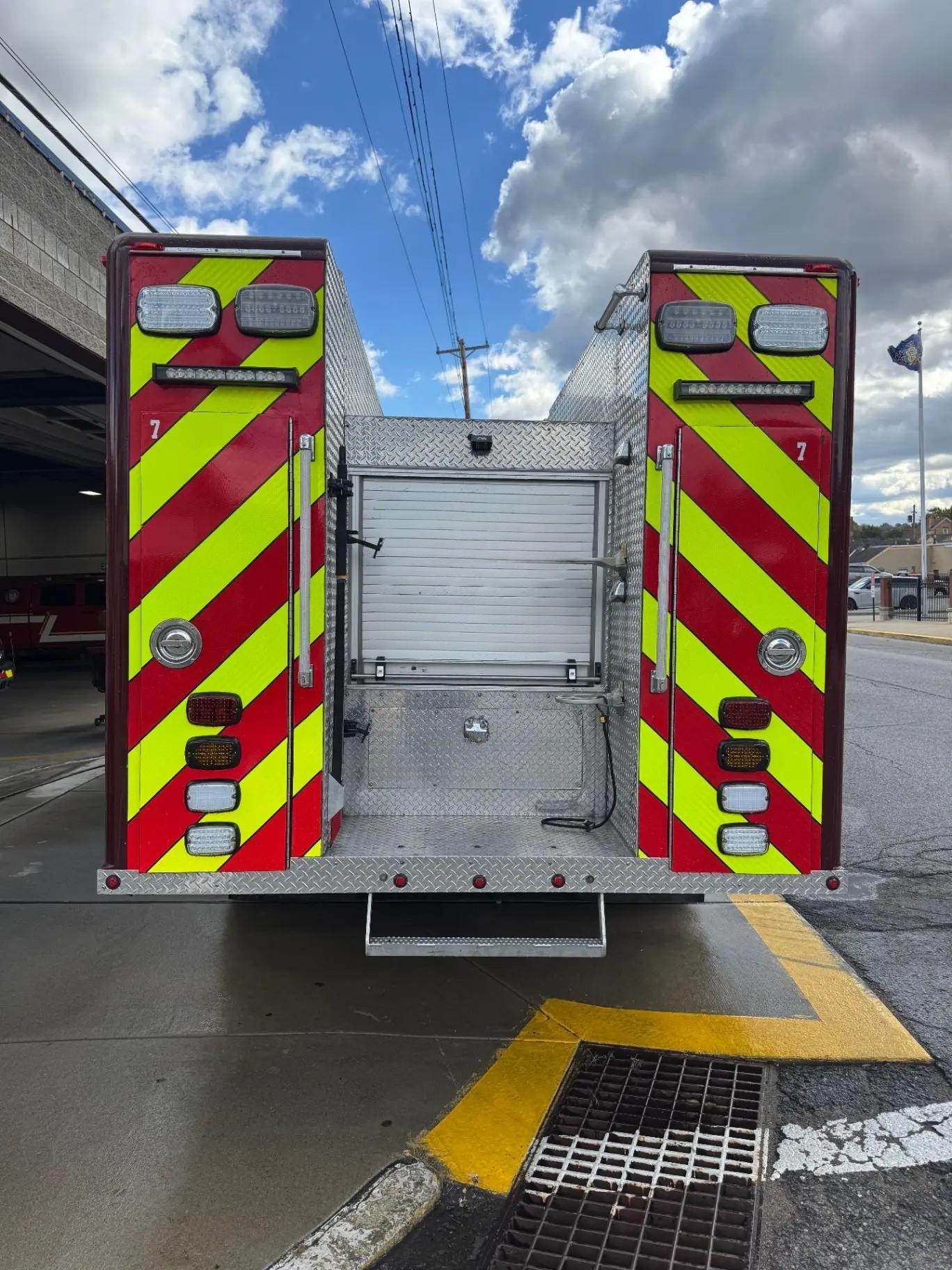 1986 Pierce Lance Heavy Rescue - image 5