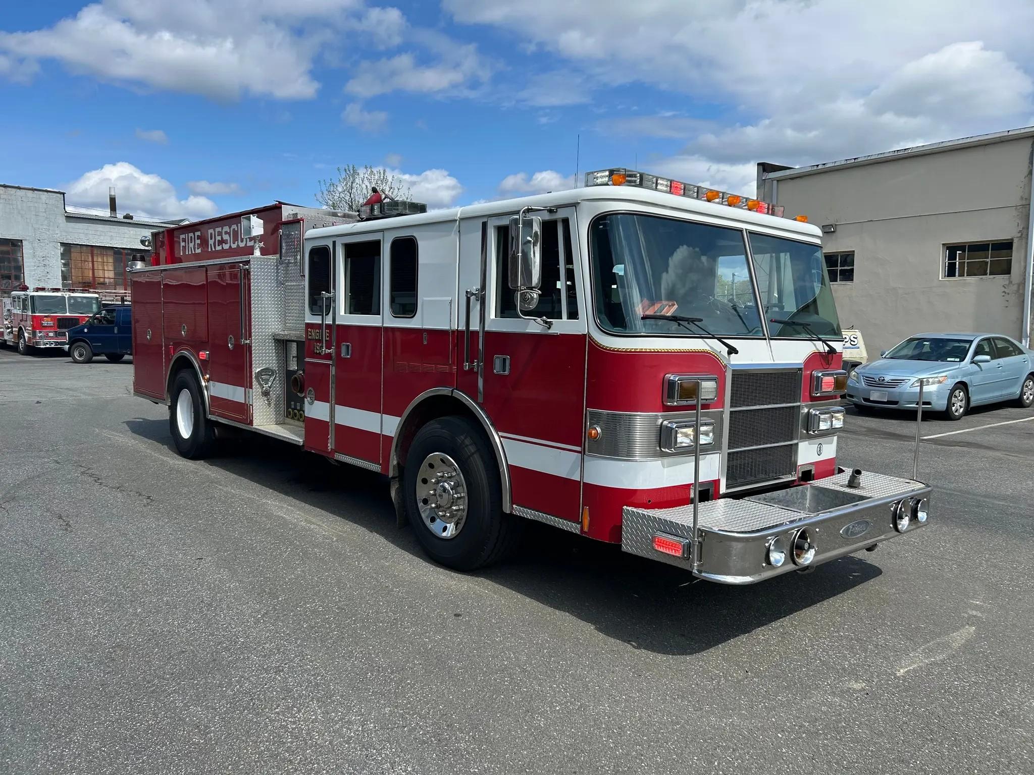 1994 Pierce Lance Pumper - image 1