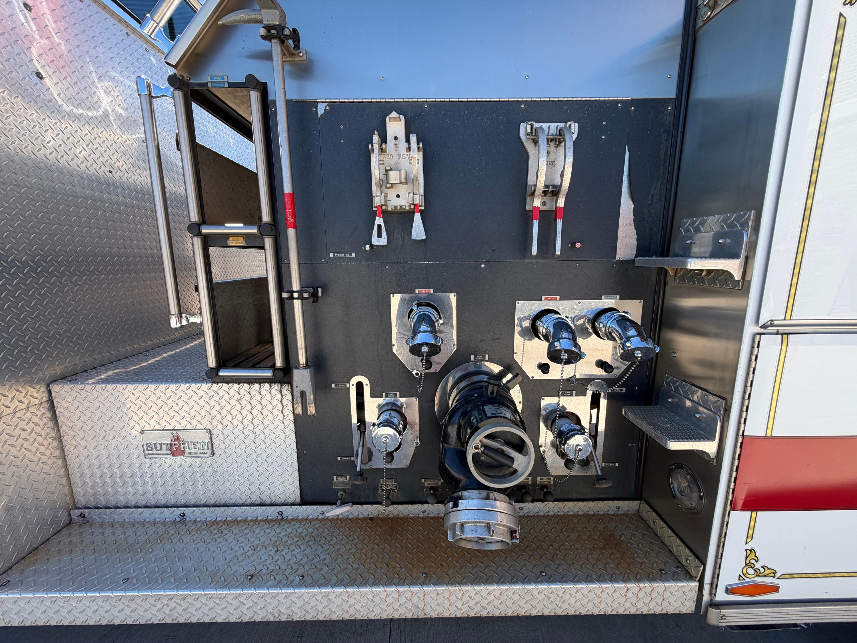 1992 Sutphen Deluge Pumper - image 34