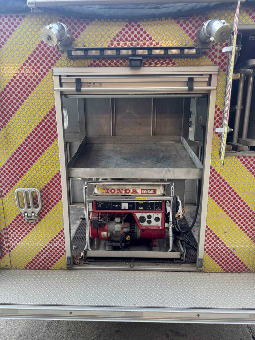 2009 International Crimson Pumper — photo 4