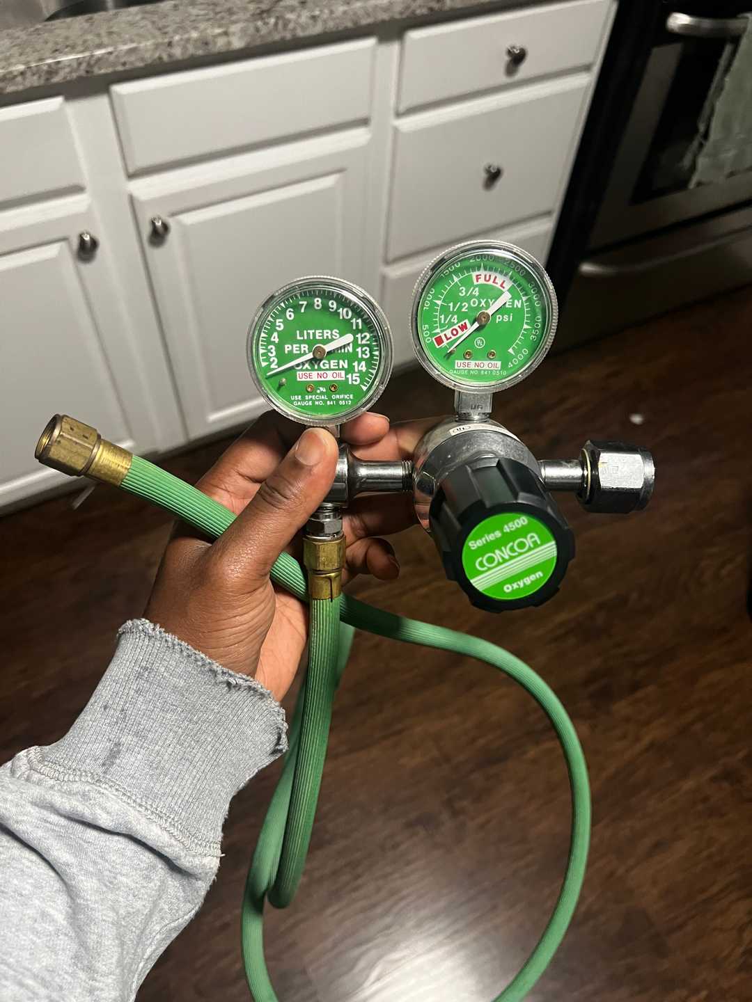 Oxygen Regulator
