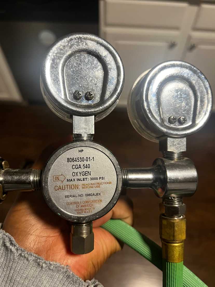 Oxygen Regulator — photo 2