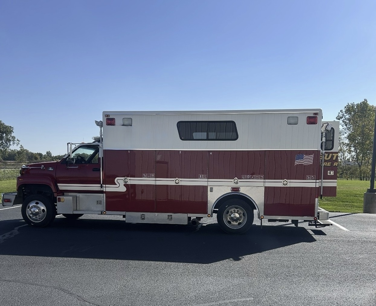 1998 GMC Heavy Rescue - image 3