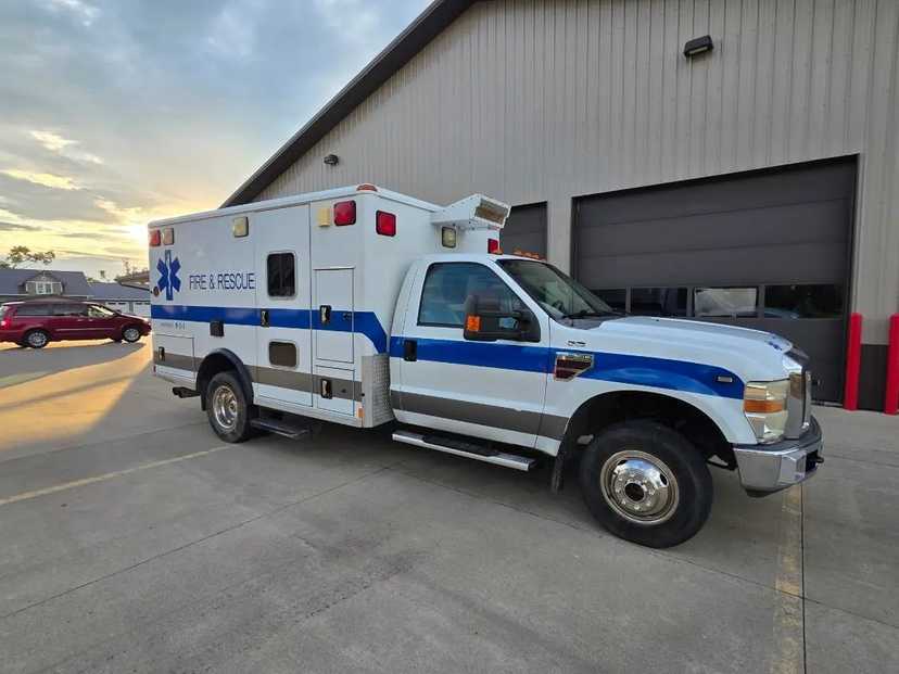 2007 Wheeled Coach Ford 4x4 Ambulance
