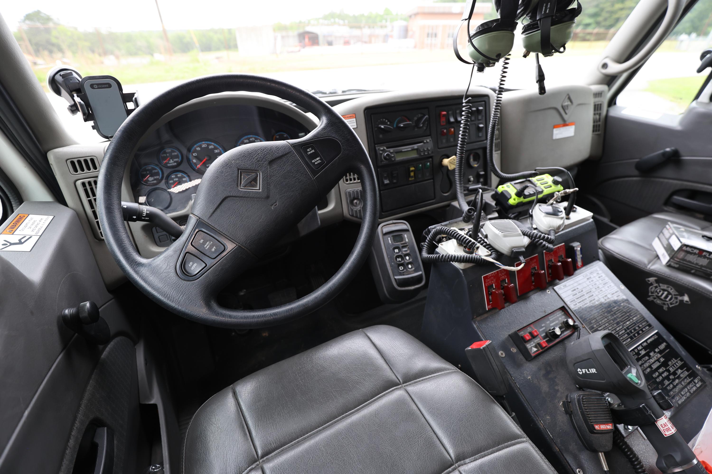2008 KME International Tanker - image 36