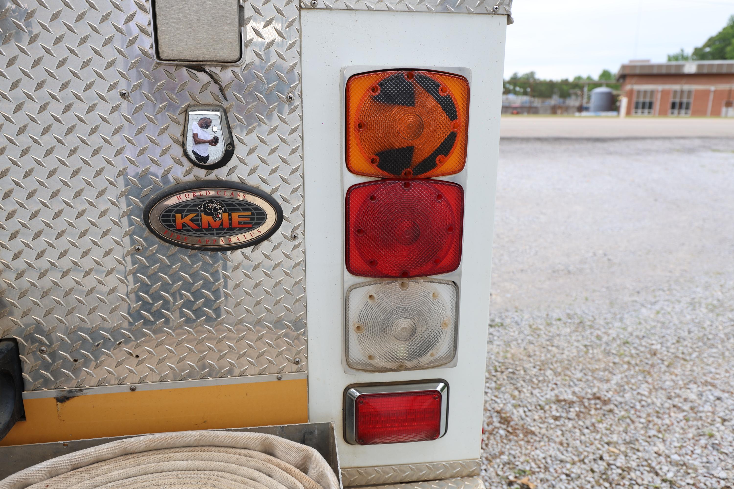2008 KME International Tanker - image 14