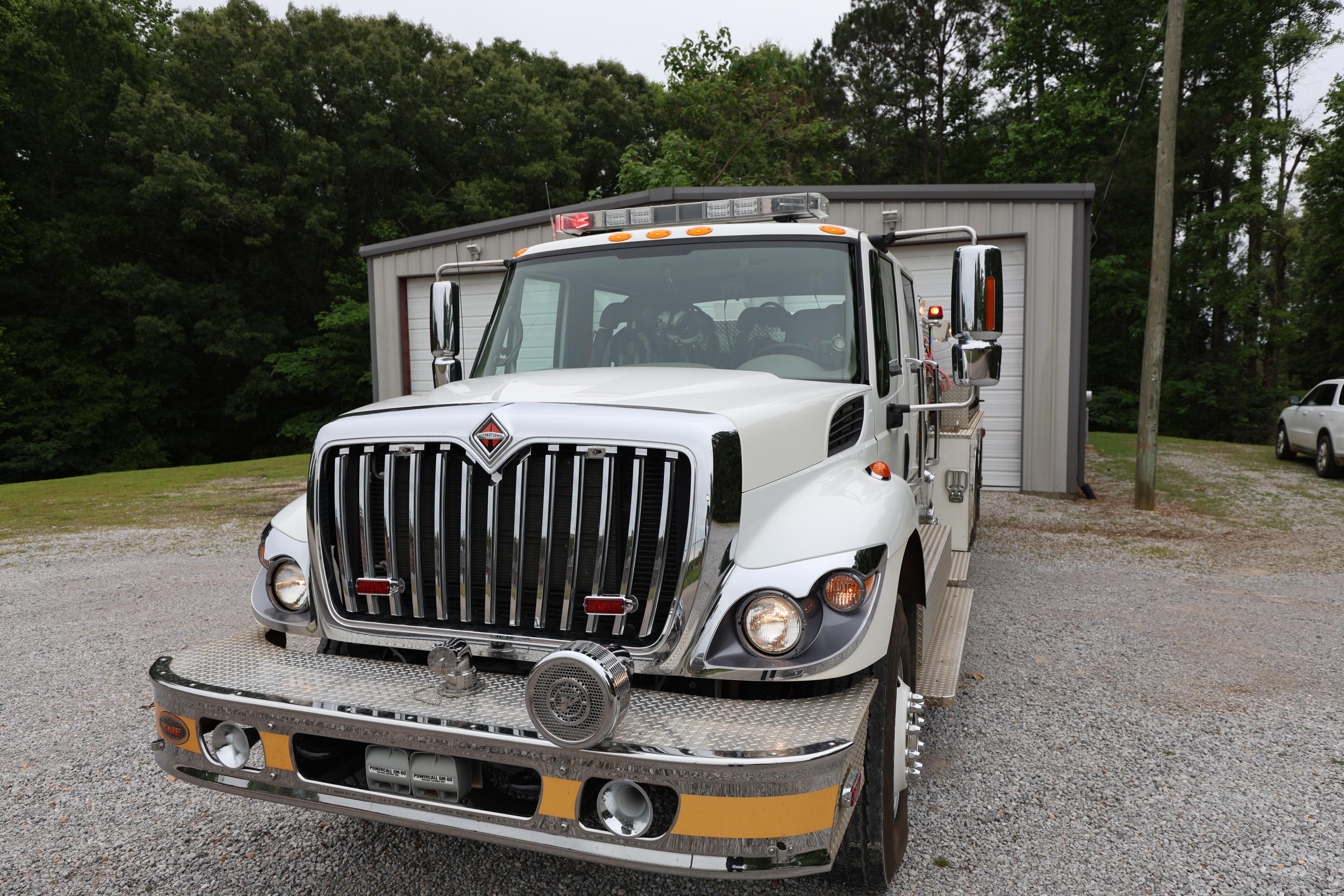 2008 KME International Tanker - image 5