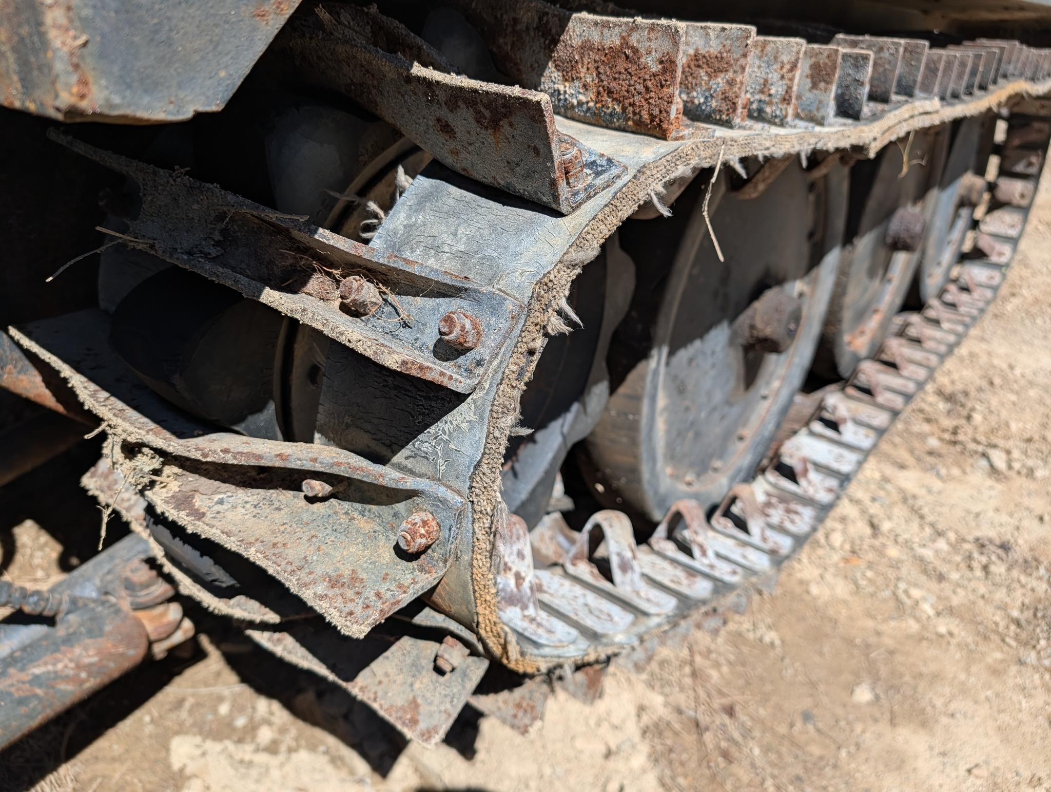 Bombardier SW48 snowcat with plow - image 3