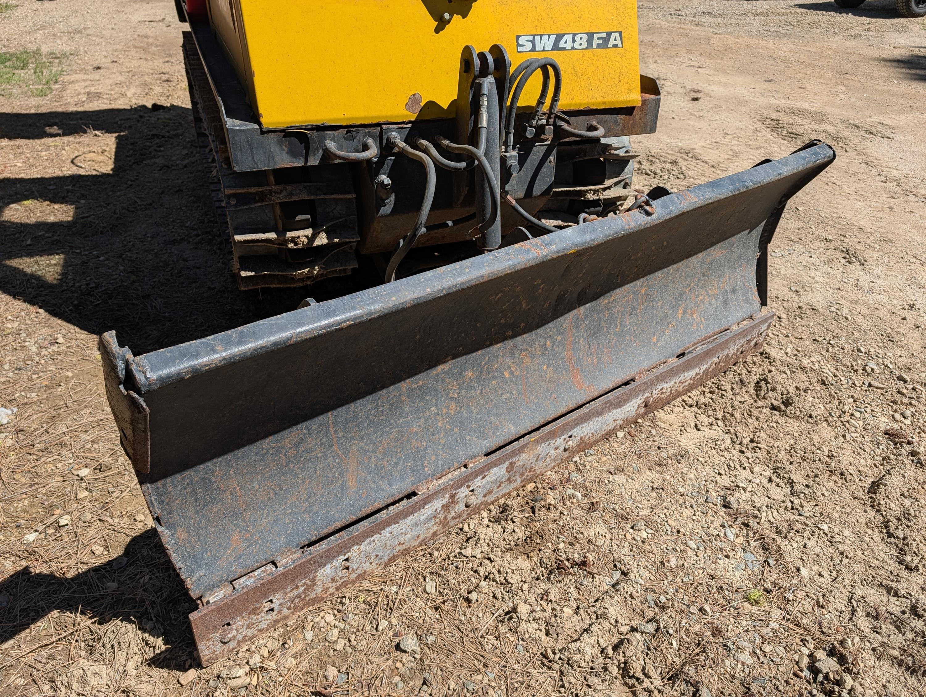 Bombardier SW48 snowcat with plow - image 26