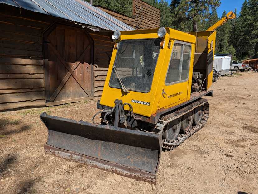 Bombardier SW48 snowcat with plow — photo 2