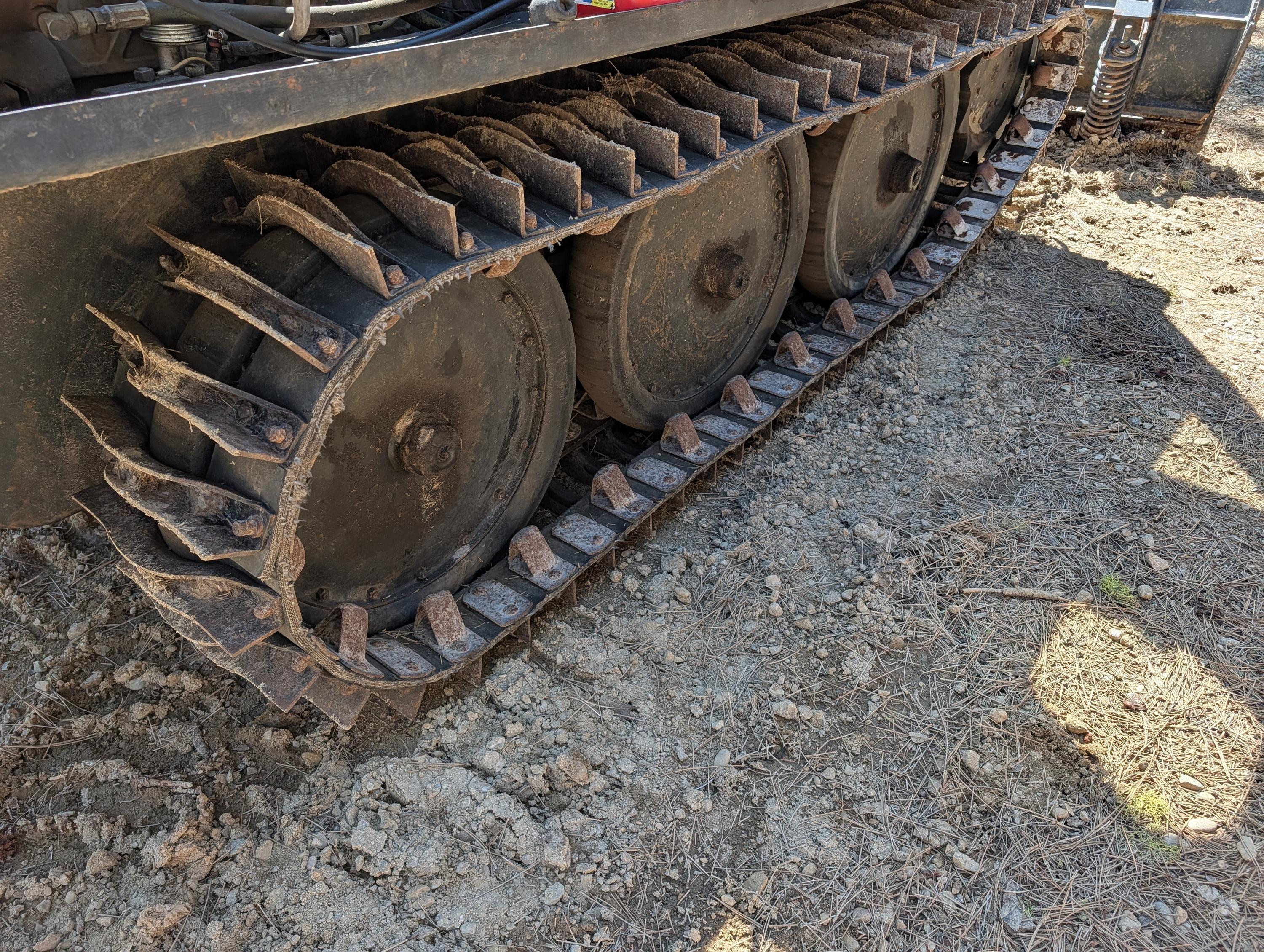 Bombardier SW48 snowcat with plow - image 19