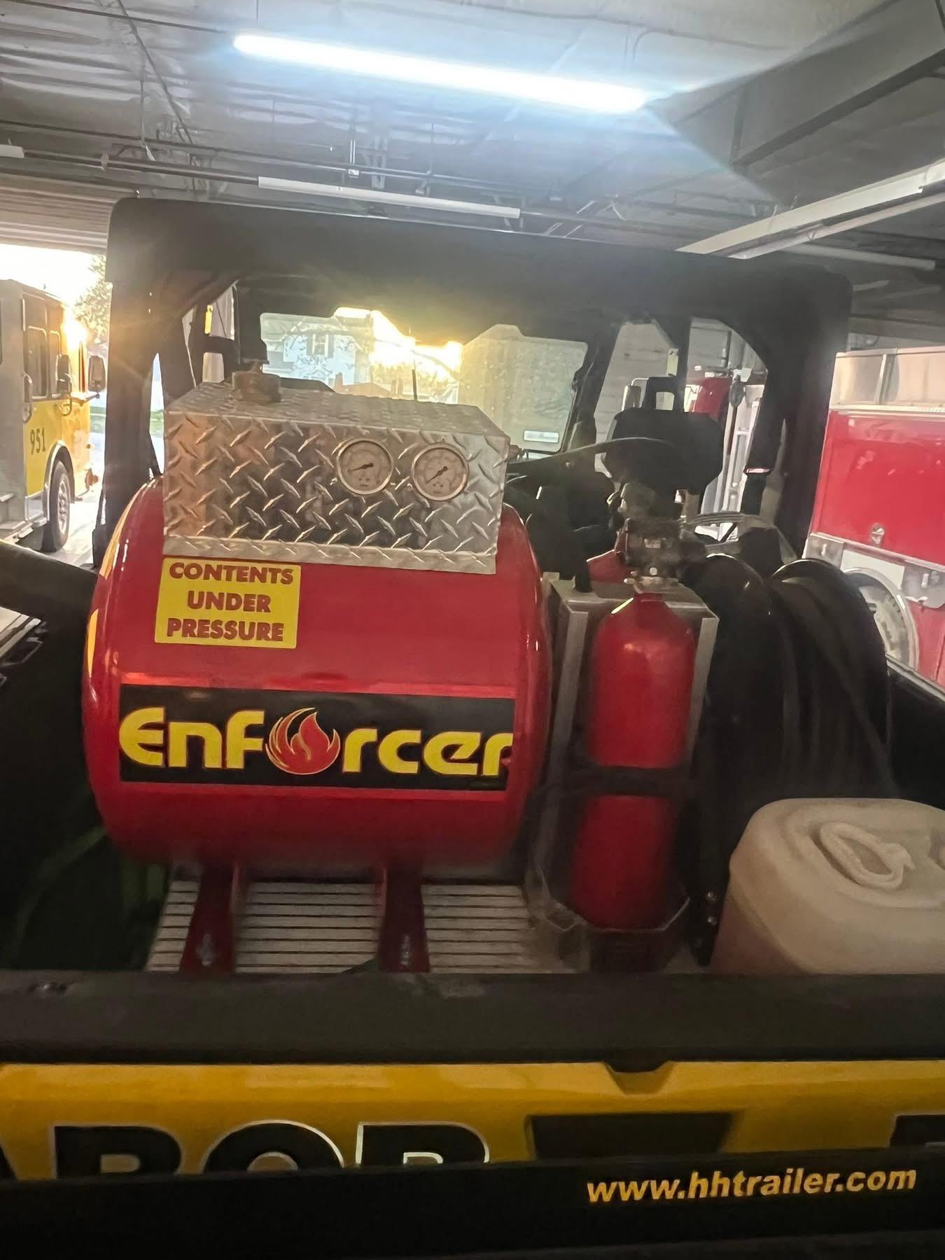 Enforcer Foam System with Hose Reel - image 4