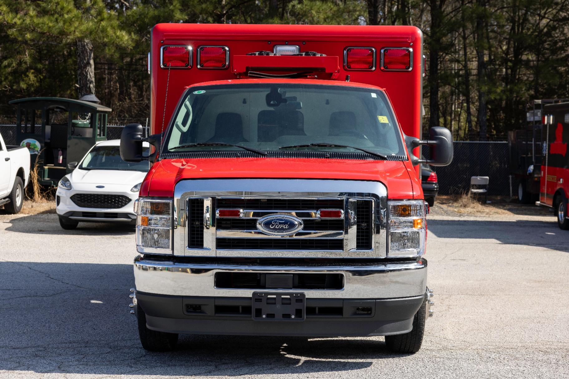 2023 Crestline Ford Type III Ambulance - image 6