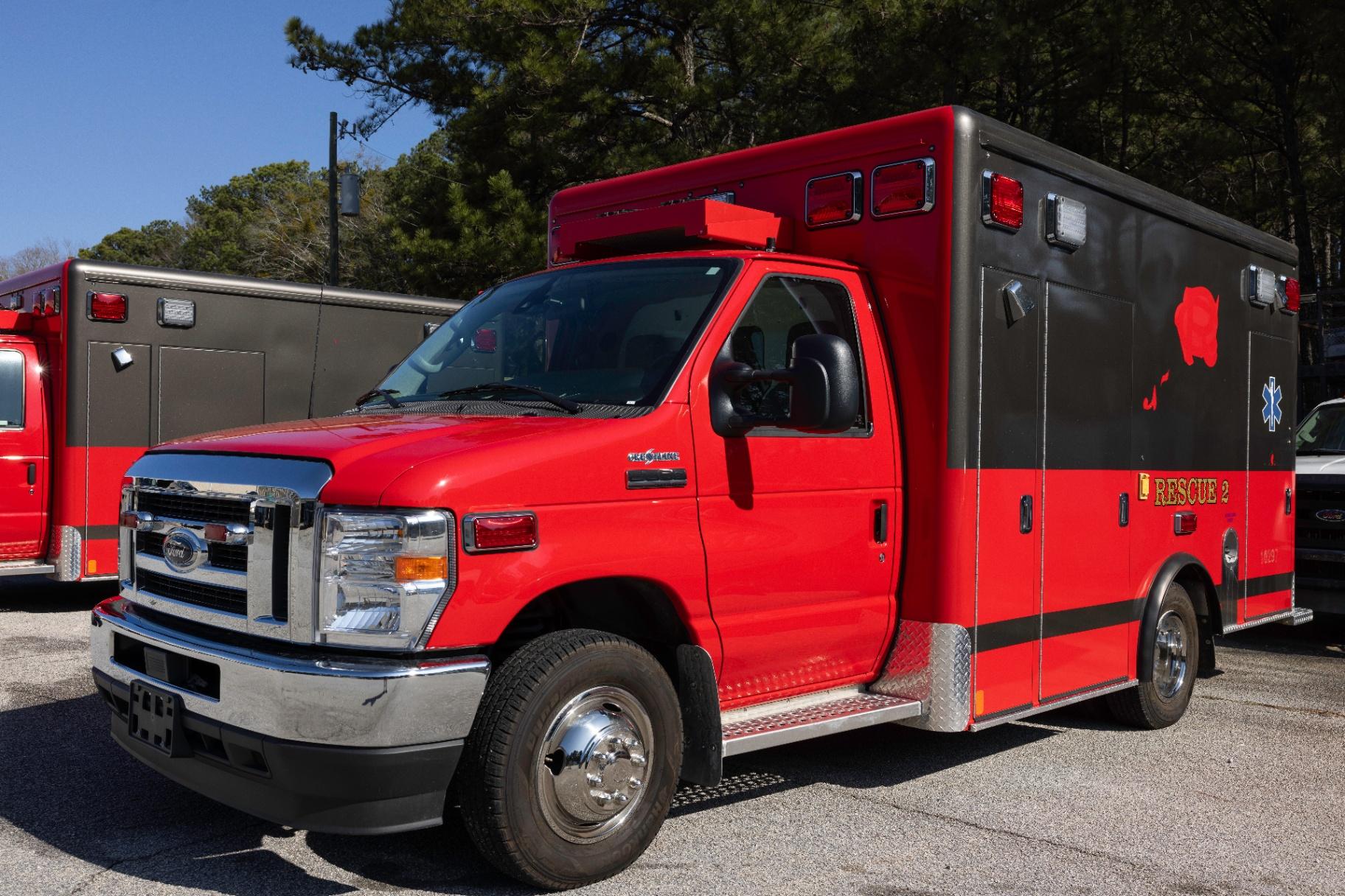 2023 Crestline Ford Type III Ambulance - image 3