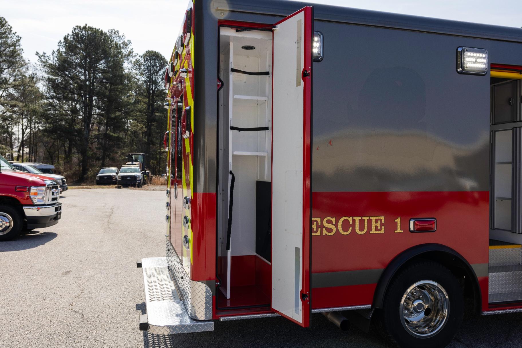 2023 Crestline Ford Type III Ambulance - image 12