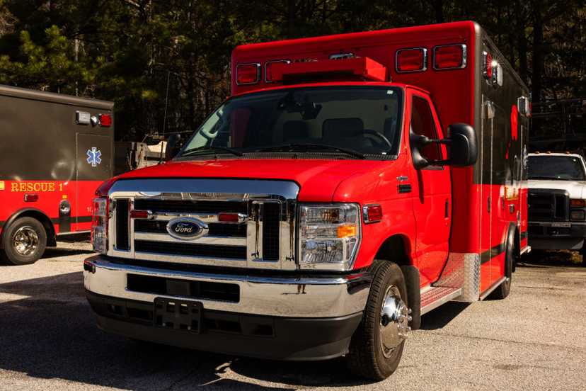 2023 Crestline Ford Ambulance