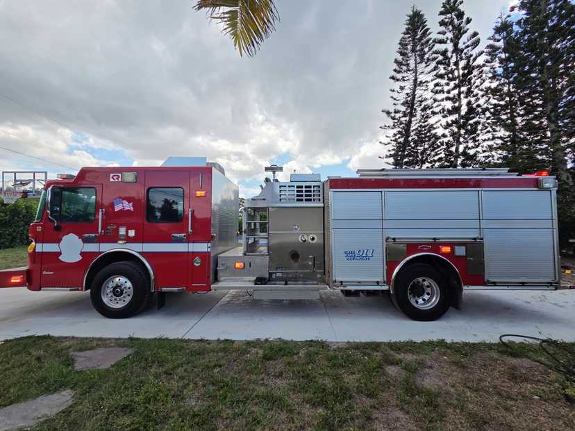 2008 Rosenbauer Spartan Pumper — photo 3