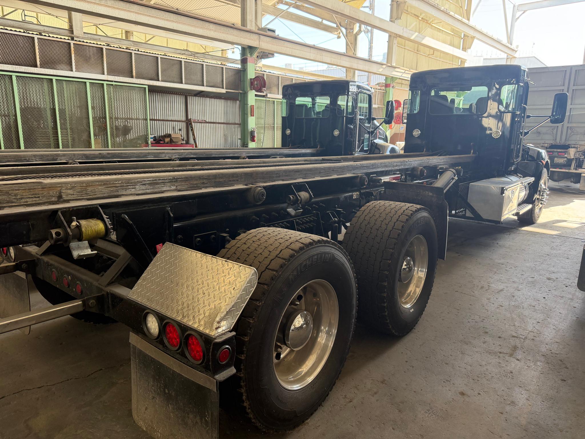2021 Kenworth Amrep Roll-Off (2/2) - image 3