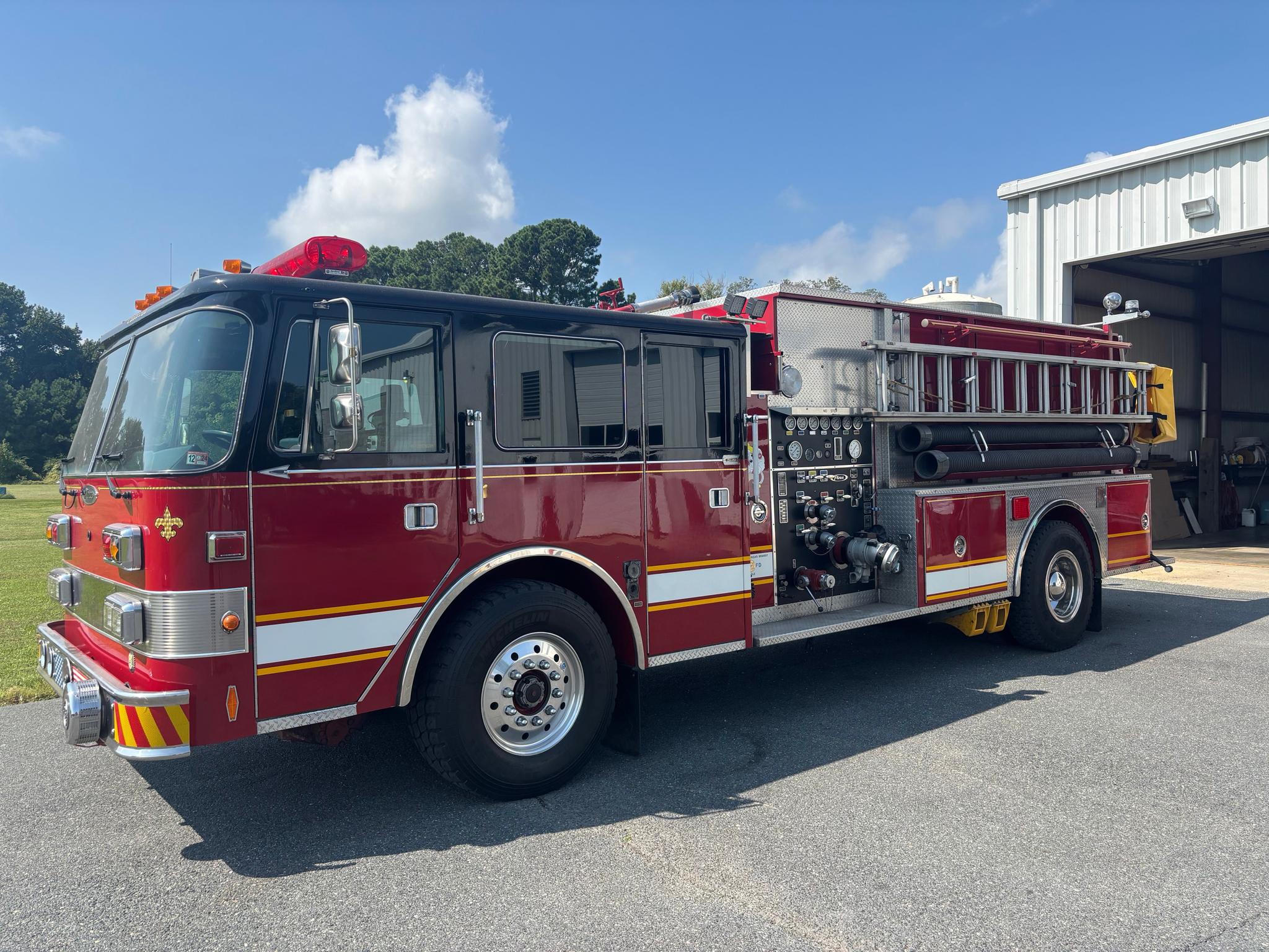 1989 Pierce Arrow Pumper - image 3