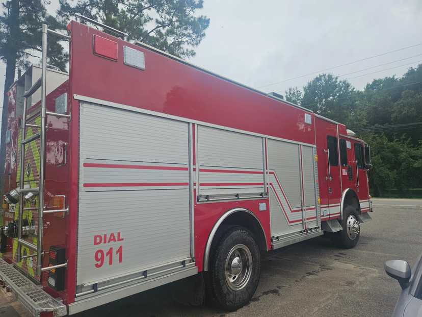 1997 HME Ahrens-Fox 4x4 Rescue Pumper — photo 7