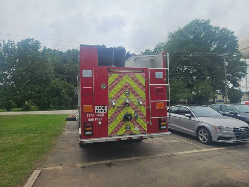 1997 HME Ahrens-Fox 4x4 Rescue Pumper — photo 5