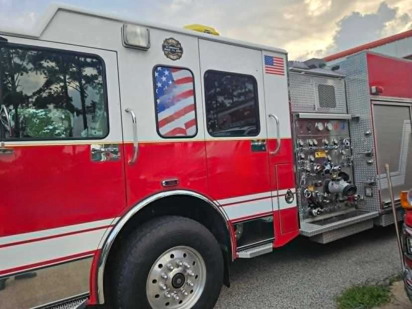 2003 Spartan Gladiator Pumper — photo 2