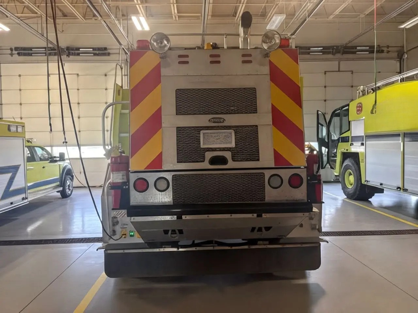 2004 E-One Titan 4X5 4x4 ARFF — photo 5