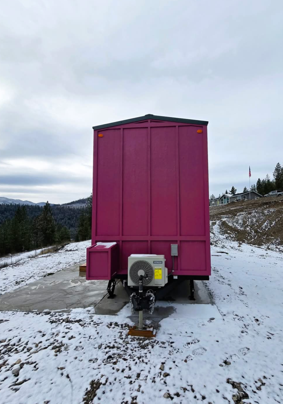 Brand New Tiny House - image 2