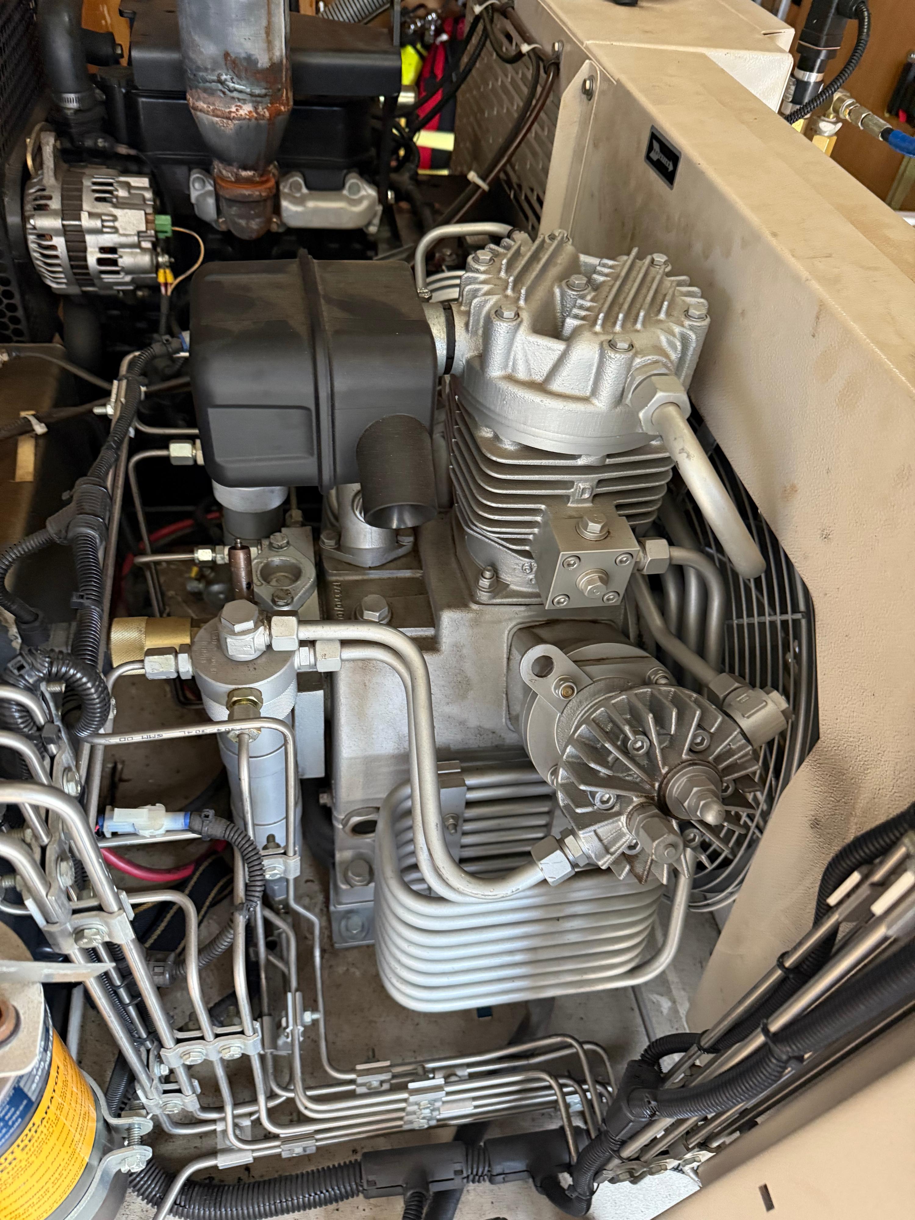 Air Supply Trailer | Compressor + Cascade - image 14