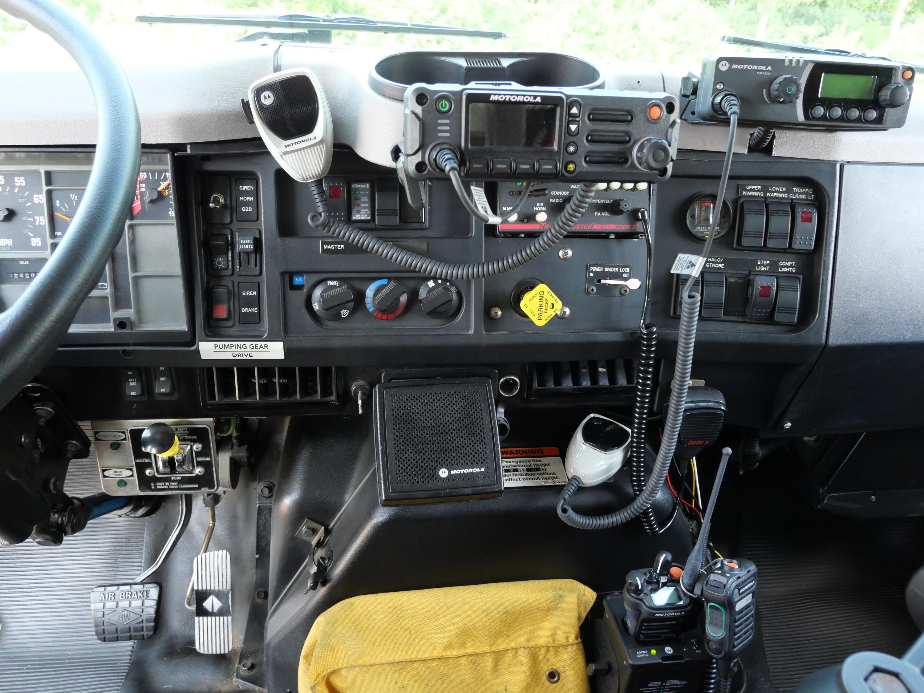 1998 E-One International Pumper/Tanker 1250/2000 - image 49