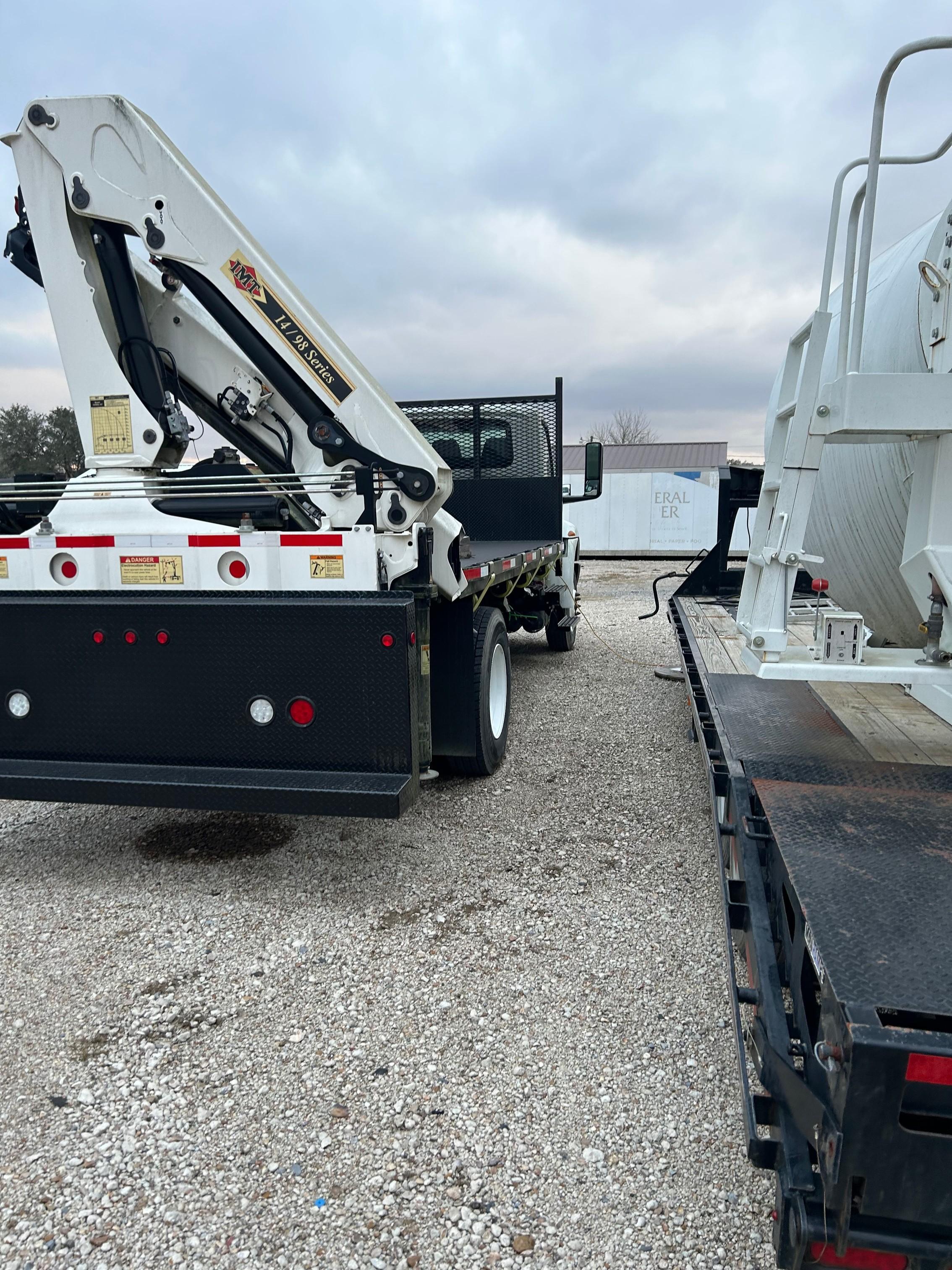 2018 International Palfinger Hooklift - image 8