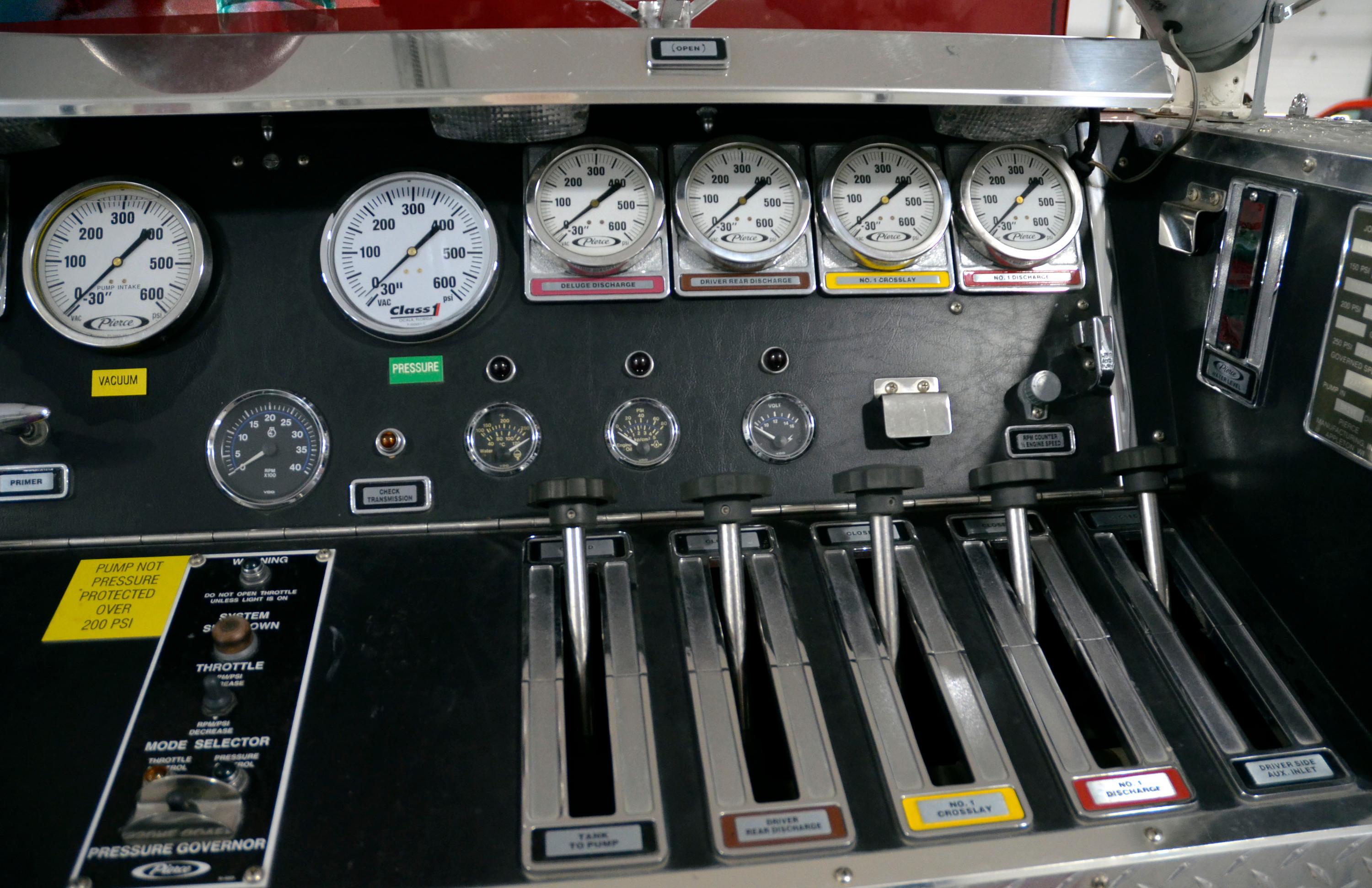 1993 Pierce International Pumper - image 6