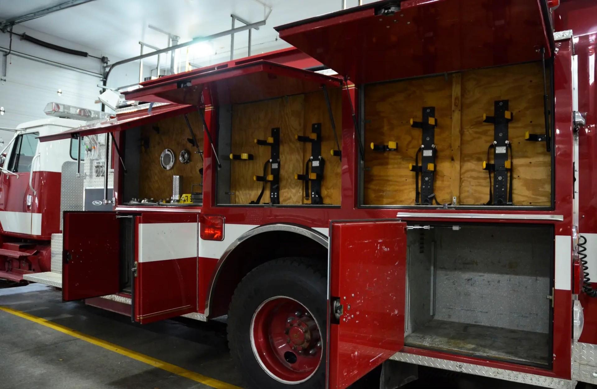 1993 Pierce International Pumper - image 17