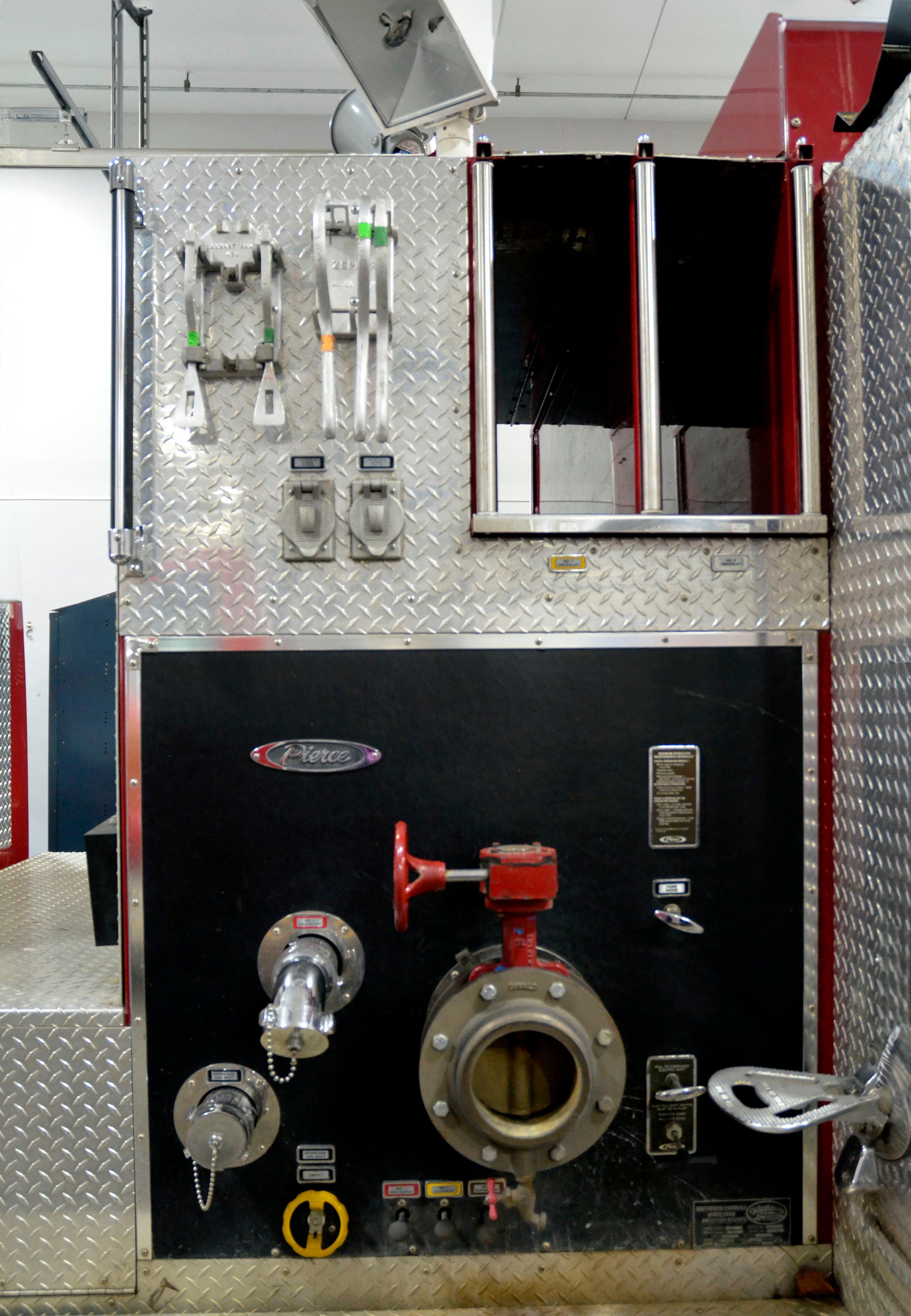 1993 Pierce International Pumper - image 13