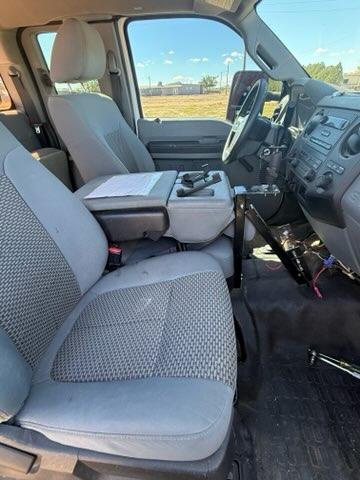 2012 Ford F-250 Utility Service Truck - image 7