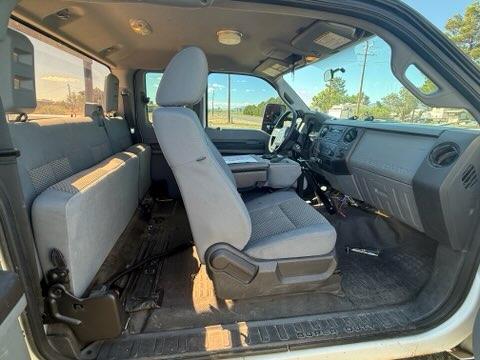 2012 Ford F-250 Utility Service Truck - image 4