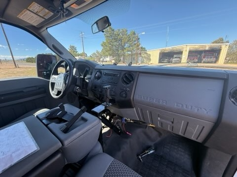 2012 Ford F-250 Utility Service Truck - image 6