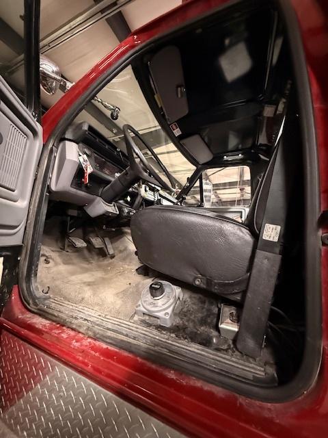 1995 Ford Smeal Pumper - image 9