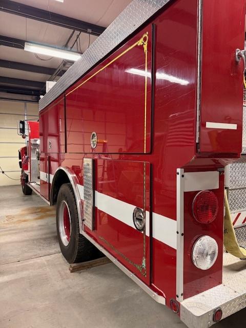 1995 Ford Smeal Pumper - image 4