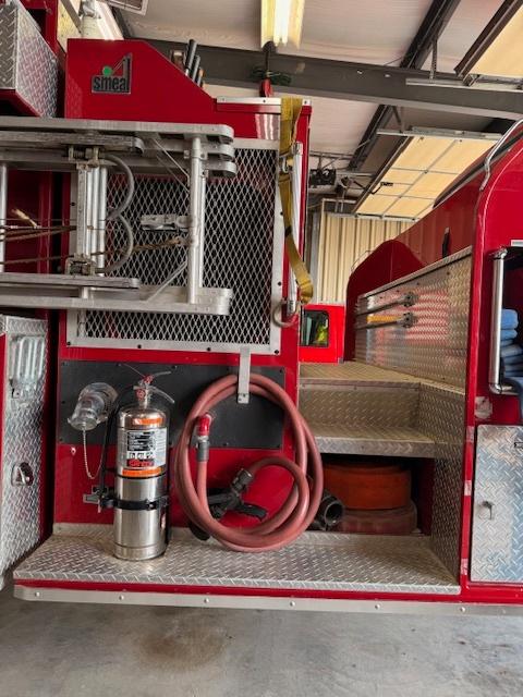 1995 Ford Smeal Pumper - image 8