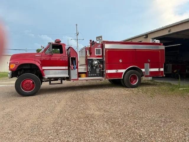 1995 Ford Smeal Pumper - image 1