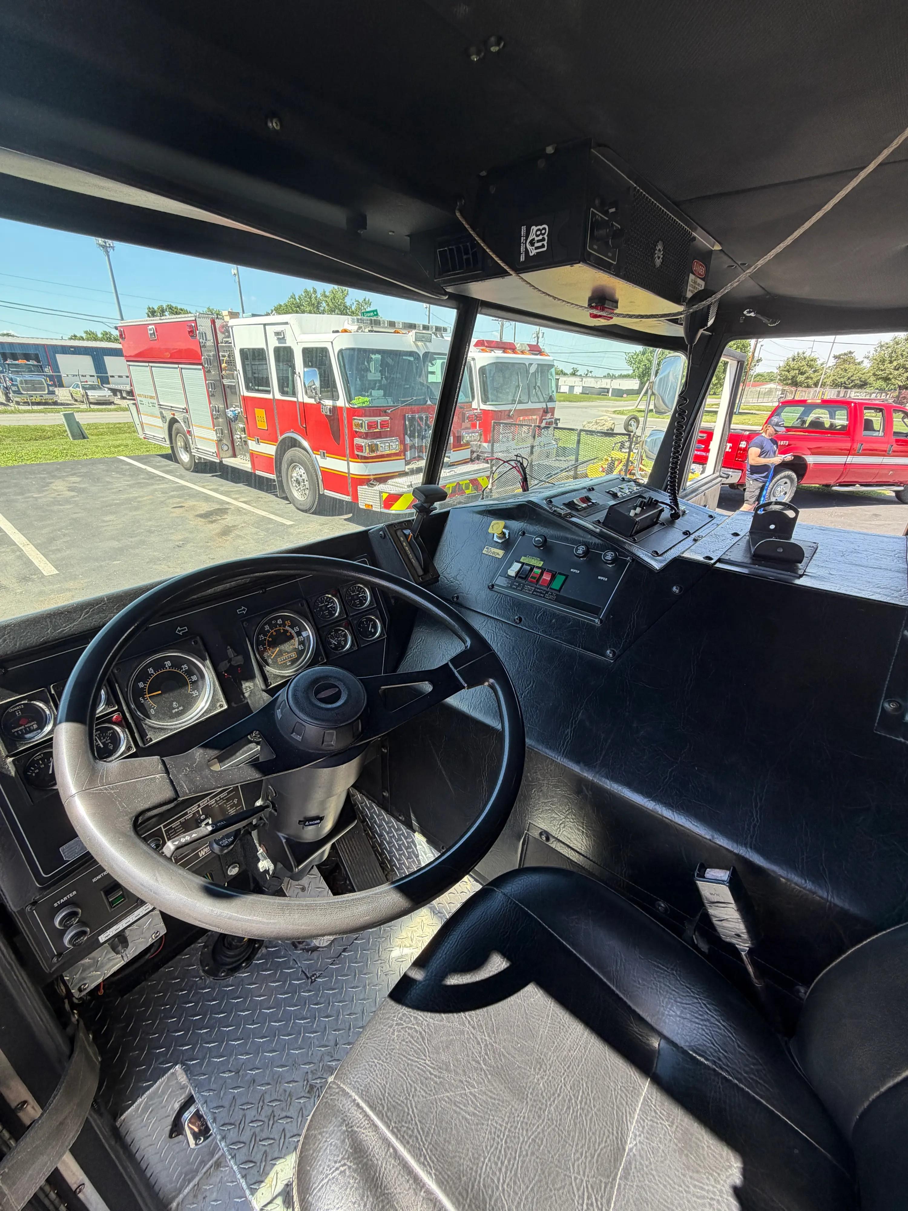 1992 Pierce Dash Pumper - image 9