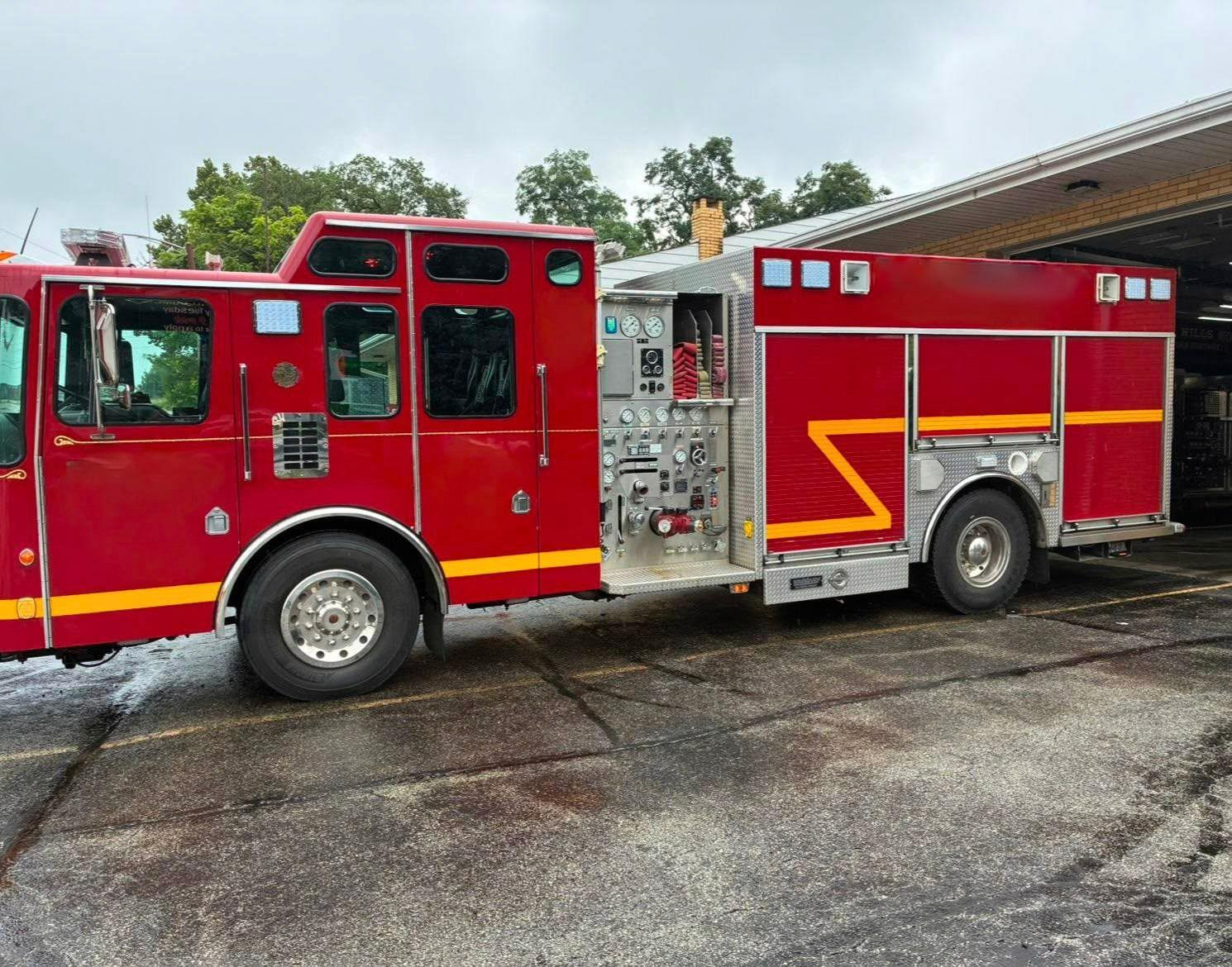 1996 HME Saulsbury Pumper - image 4
