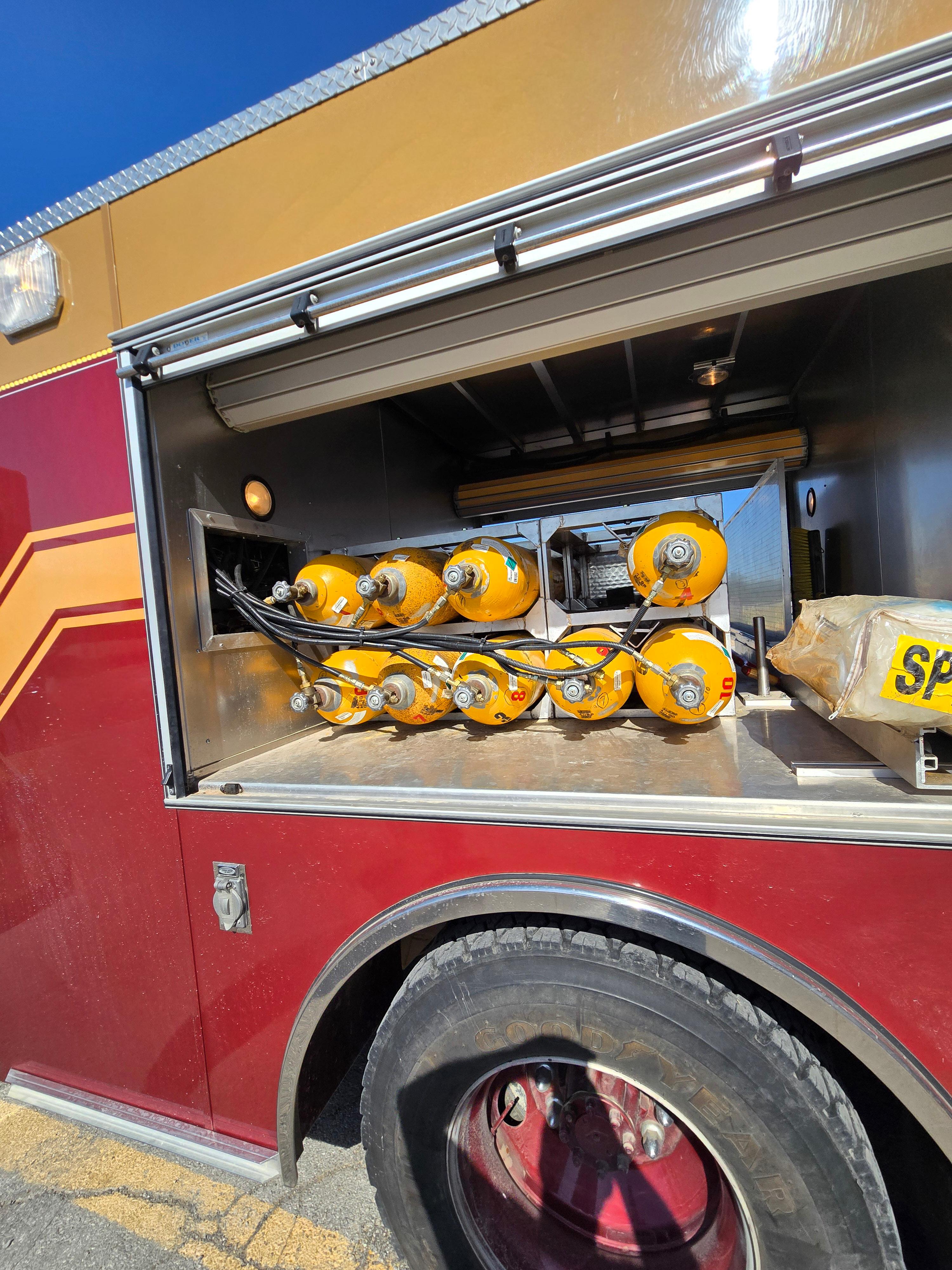 2001 Pierce International Medium Rescue - image 14