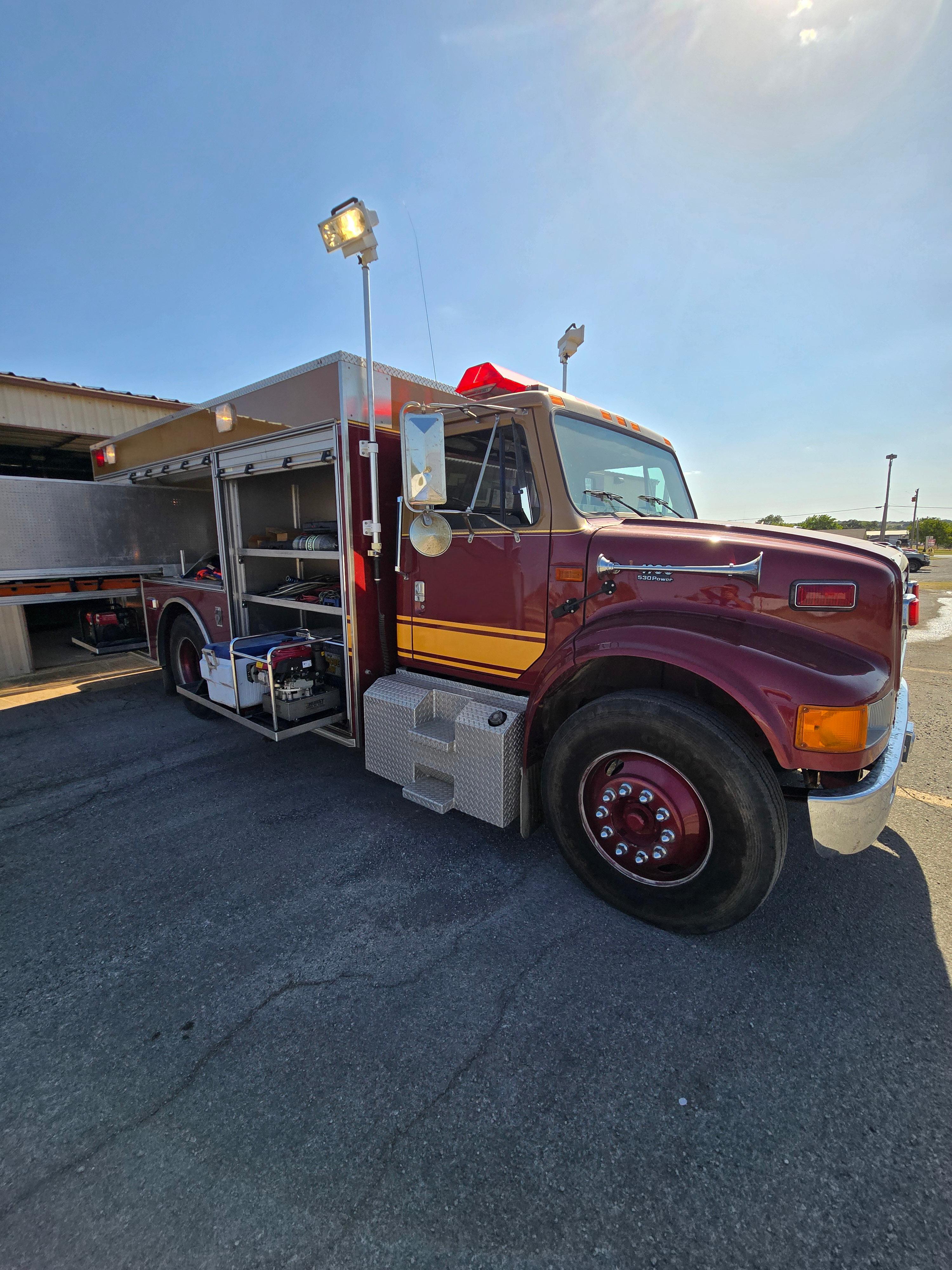 2001 Pierce International Medium Rescue - image 8
